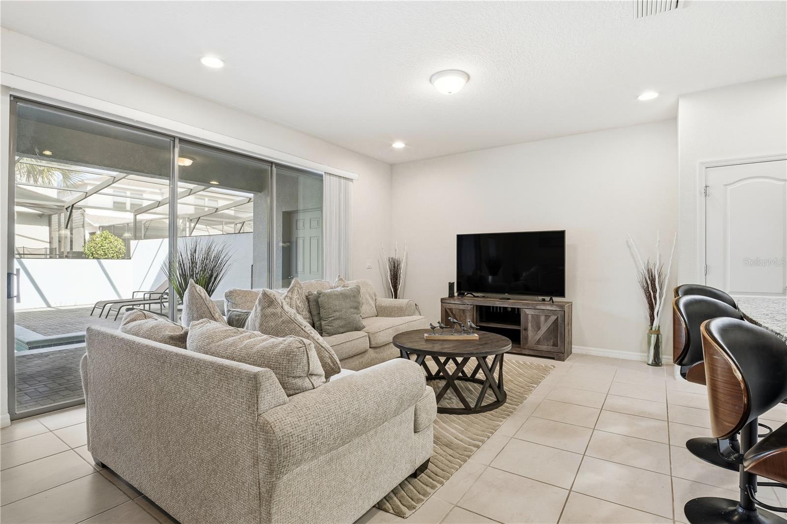 WINDSOR AT WESTSIDE PH 3 - Residential