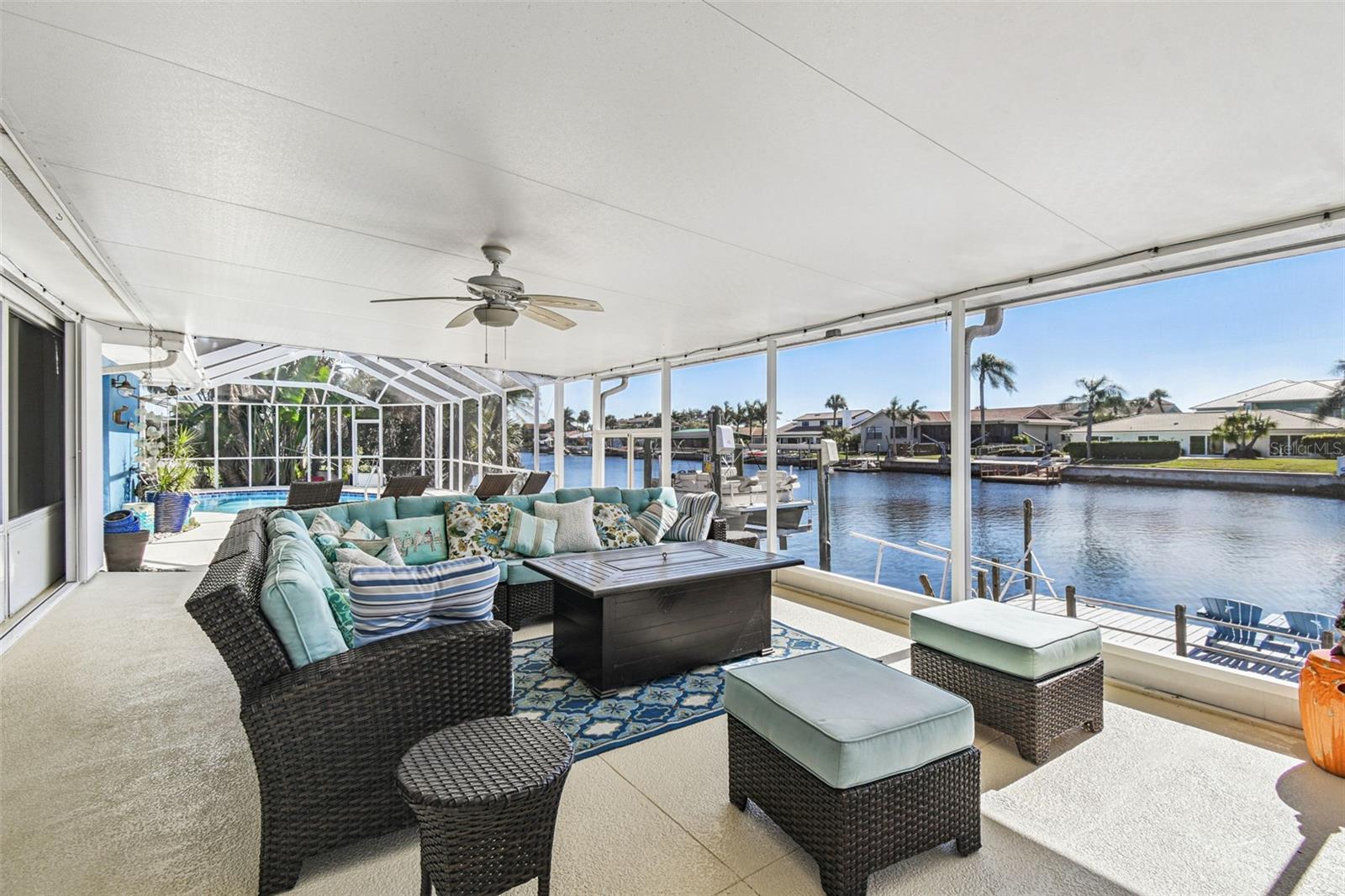 FLOR A MAR - Residential Lease