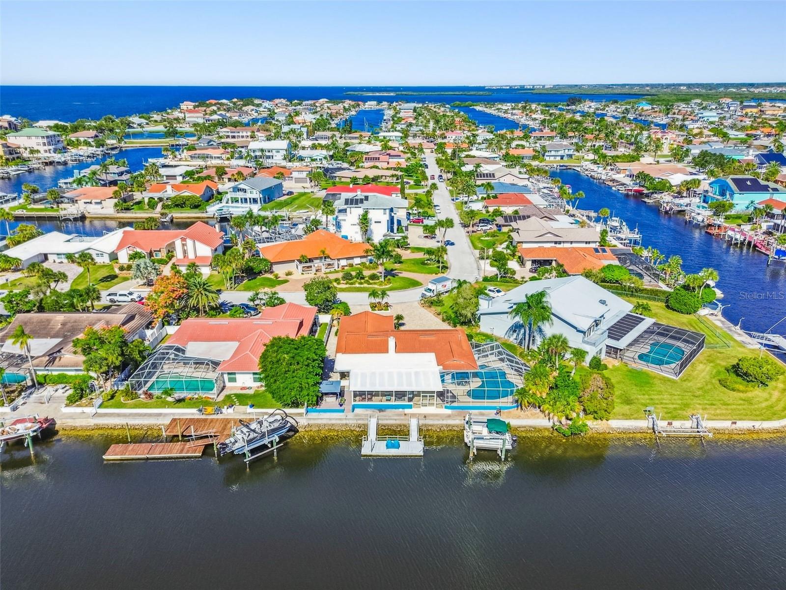 FLOR A MAR - Residential Lease