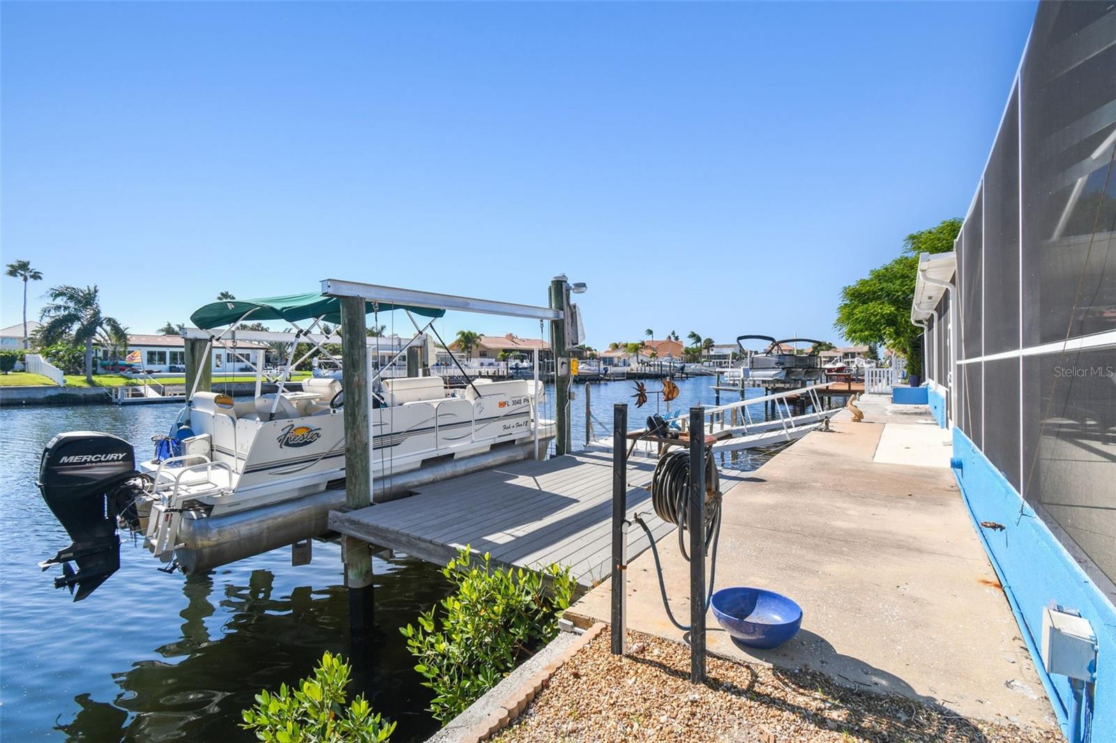 FLOR A MAR - Residential Lease