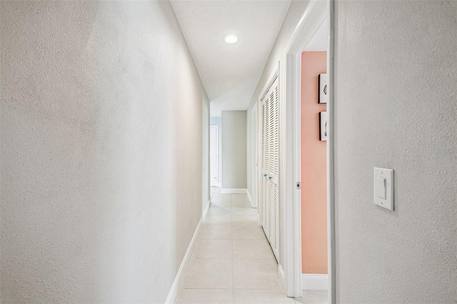 FLOR A MAR - Residential Lease