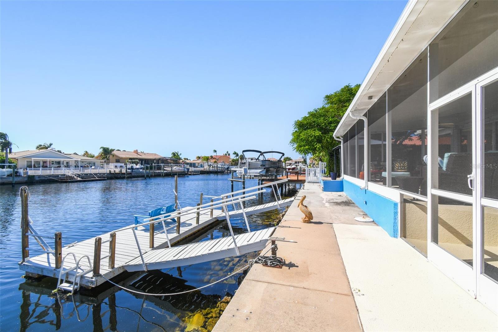 FLOR A MAR - Residential Lease