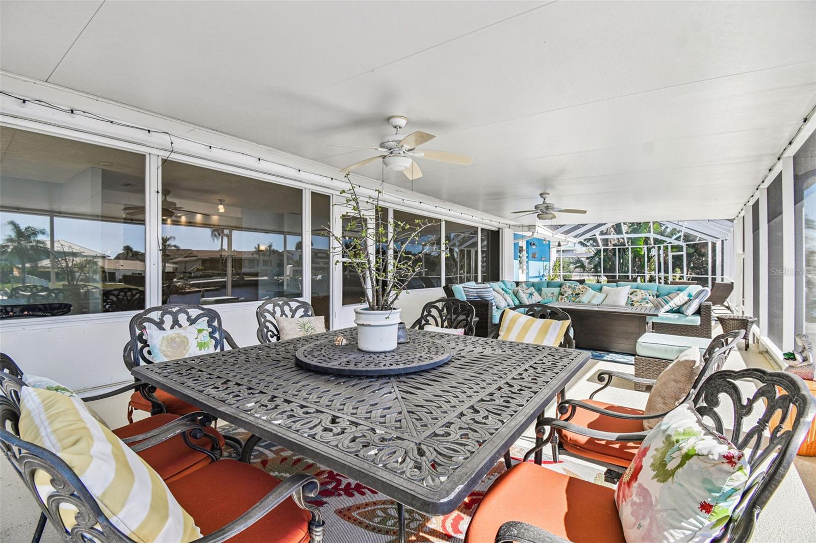 FLOR A MAR - Residential Lease