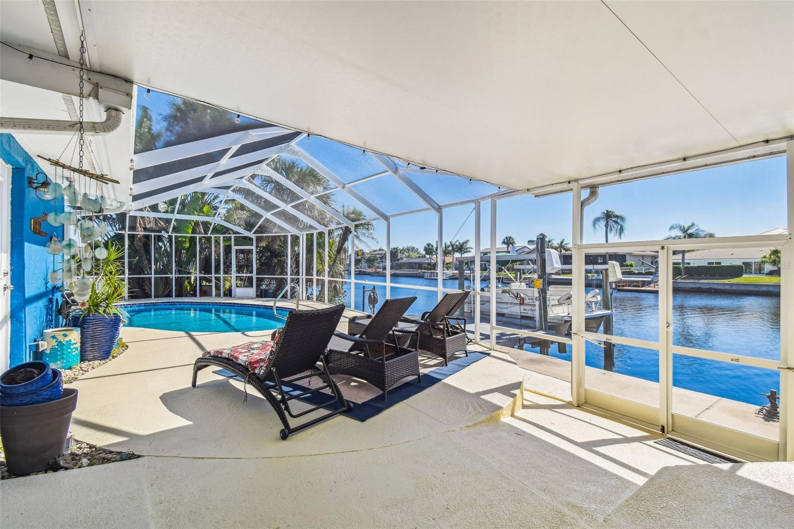 FLOR A MAR - Residential Lease