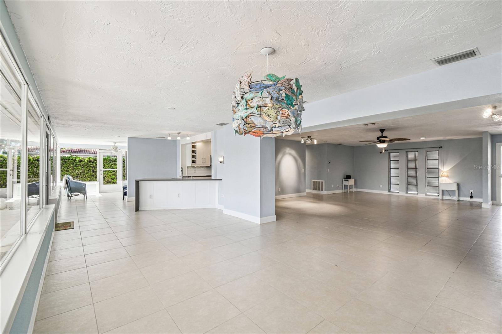 FLOR A MAR - Residential Lease