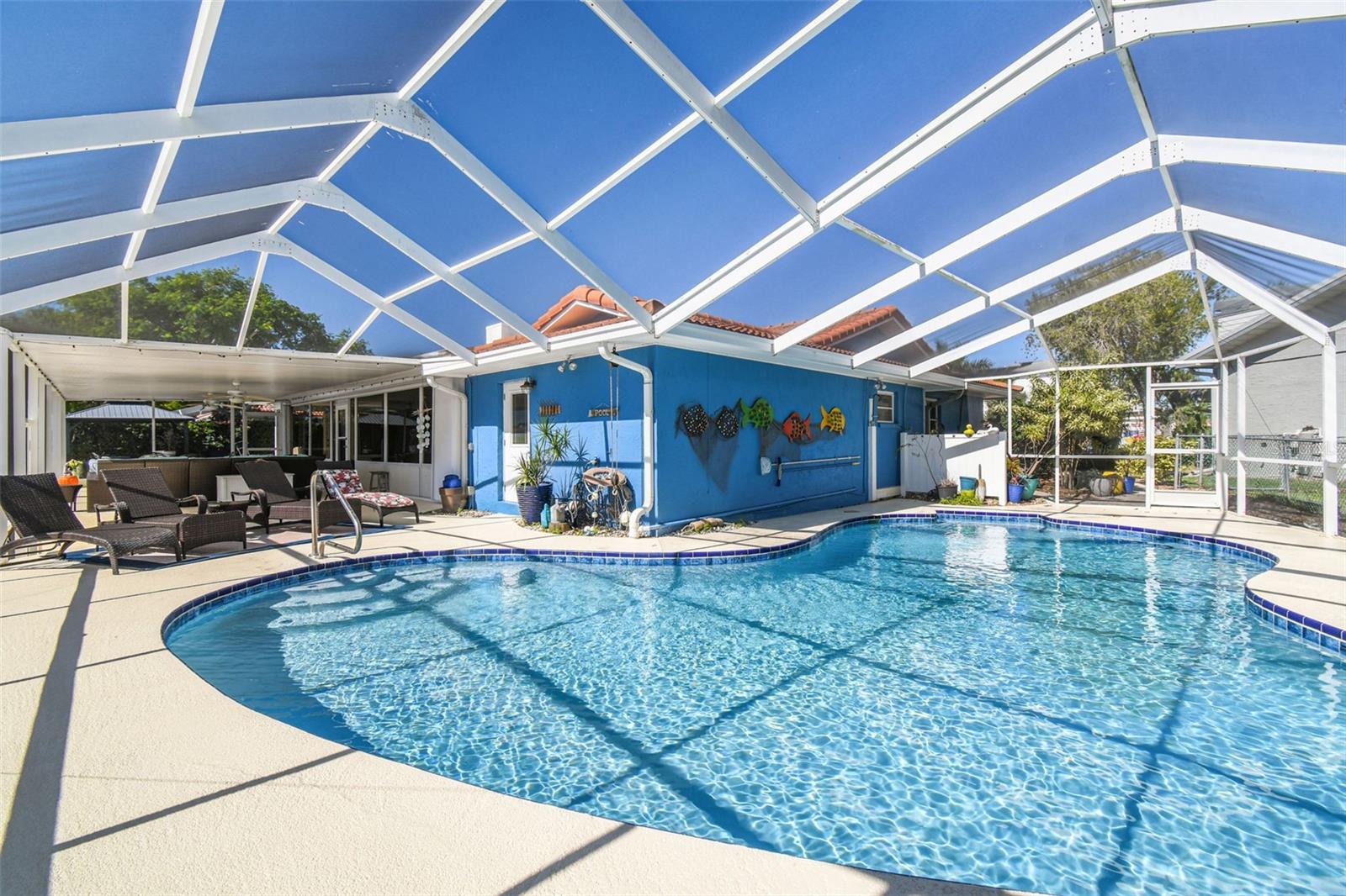 FLOR A MAR - Residential Lease