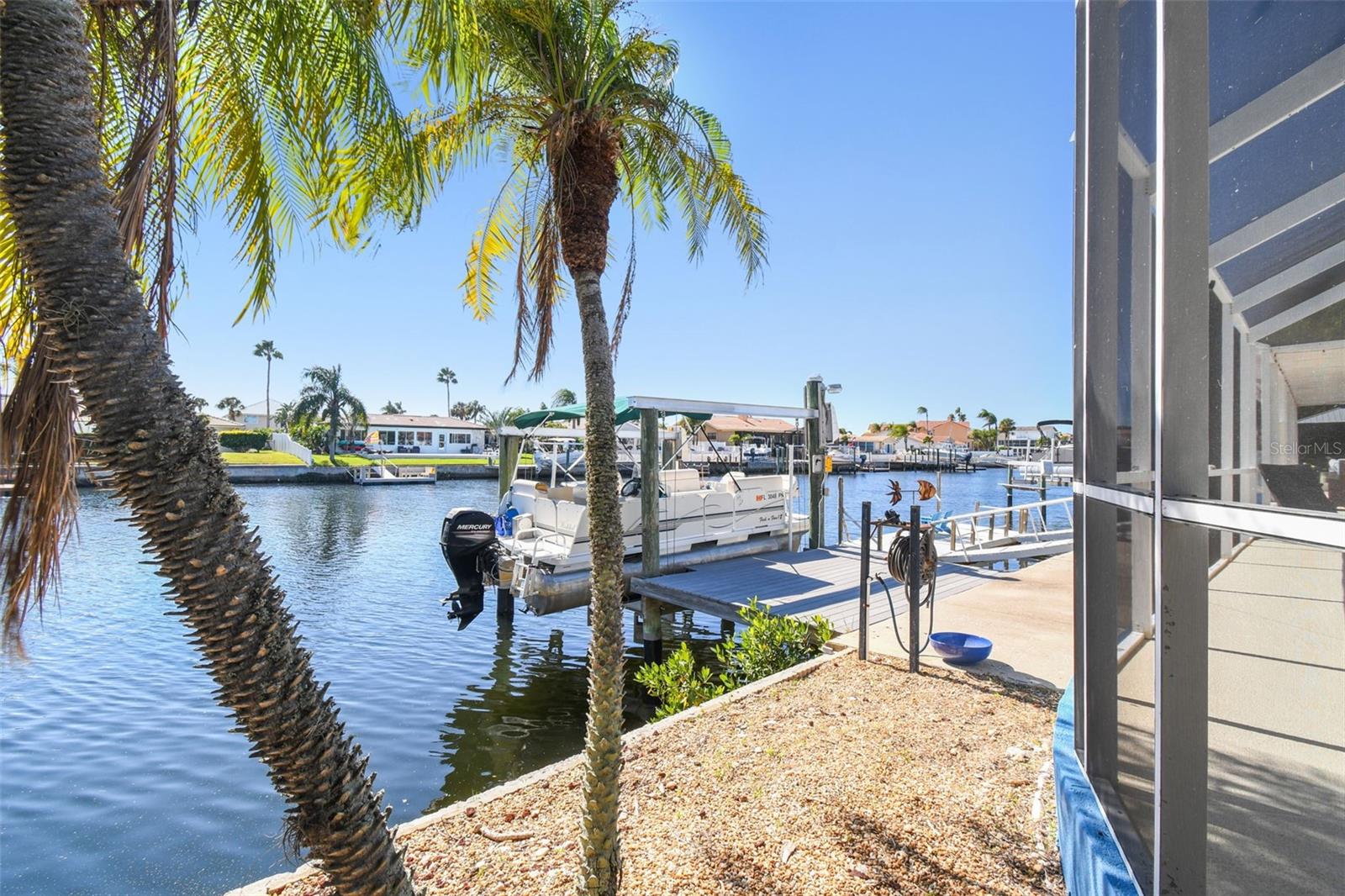 FLOR A MAR - Residential Lease