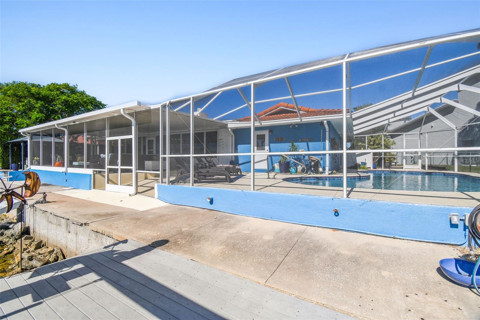 FLOR A MAR - Residential Lease