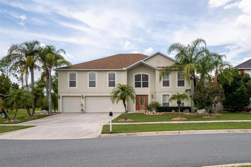 ***HUGE Price Reduction + $10,000 towards Buyer's Closing Costs or Rate Buydown*** 6 Bedroom Home For Sale with Huge Air Conditioned SunRoom! Welcome to 3312 White Blossom! Upon entrance you’re greated by the 2-Story Foyer with Huge Chandelier! Lot’s of space in this home! Almost 4000 SqFt! Downstairs Bedroom with En-Suite Bathroom + 2 Additional Bedrooms upstairs with En-Suite Bathrooms. All of the bedrooms are oversized!! Perfect for a Large Growing Family!! There’s also a good sized upstairs loft in addition to the Family Room + Living Room. Seperate Formal Dining + Breakfast area and Huge Sunroom that’s air conditioned and perfect for entertaining all year round! Home was well taken cared of. Everything in great working order and the Roof was replaced in 2018. Great Location right off of Hancock Rd and Nearby the Hancock Park. Within 5 Mins to Wal-Mart, Target or Publix. Within 15 mins from both Turnpike Exits. 35 Mins to Downtown. 40 Mins to Airport. Clermont is one of the best places in Central Florida to move to with huge upside and potential! This is your chance to move your large family into a spacious home in a great area! Call Now to Schedule a Private Tour!