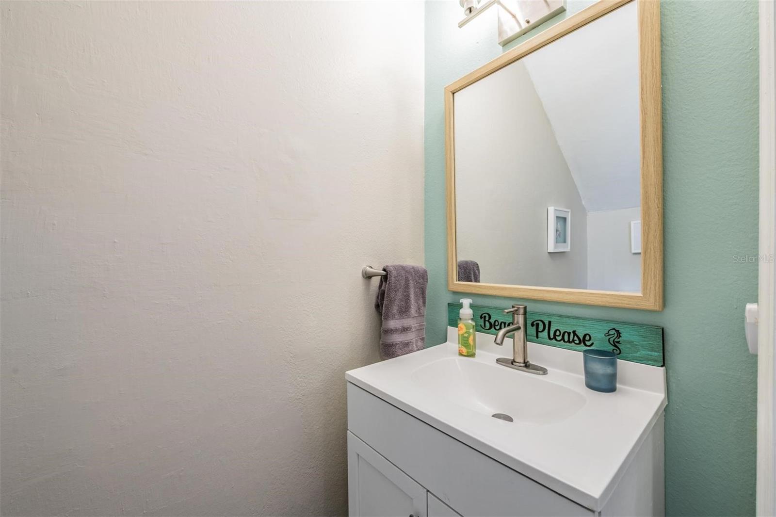 CARROLLWOOD KEY - Residential