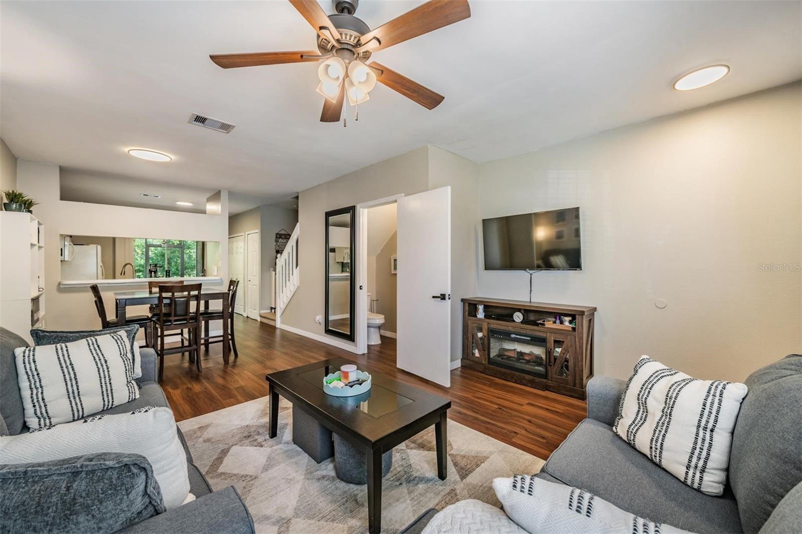 CARROLLWOOD KEY - Residential