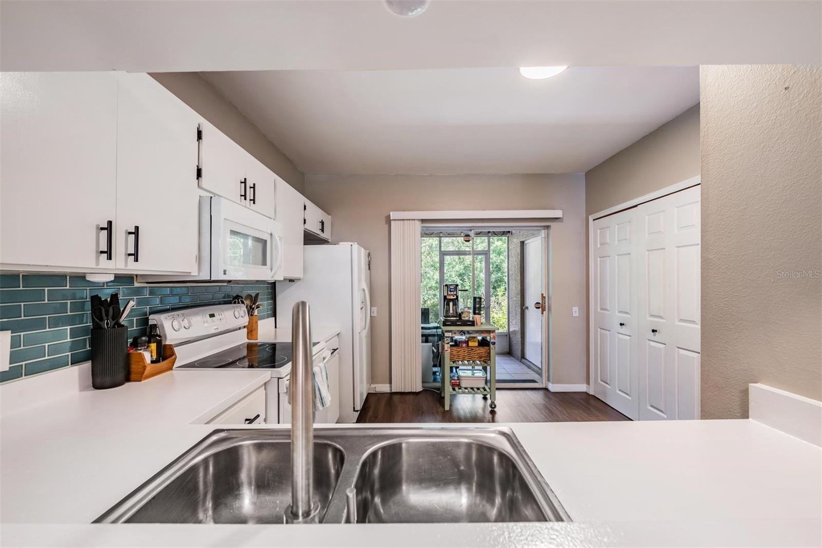 CARROLLWOOD KEY - Residential