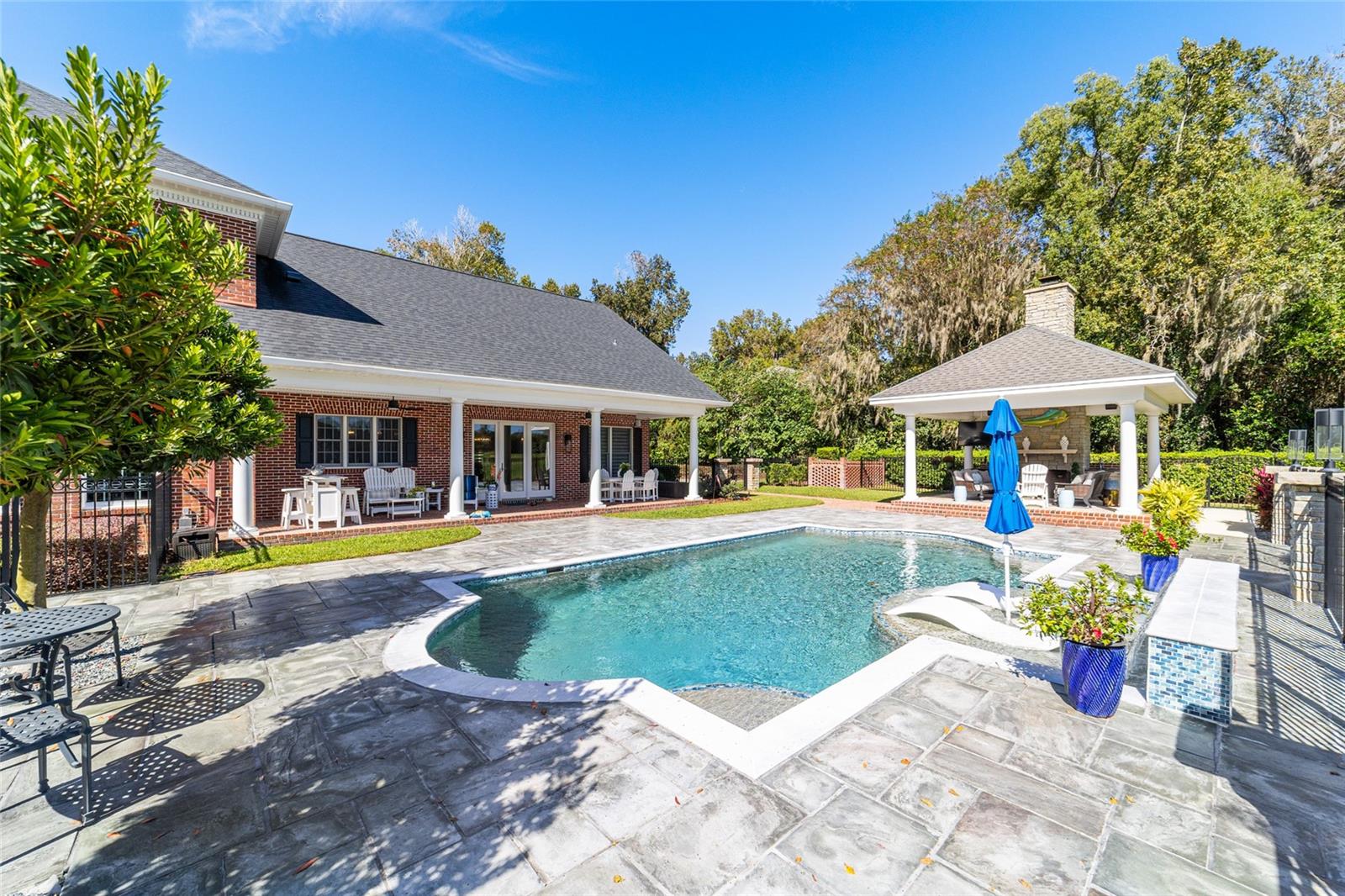 COUNTRY CLUB/OCALA UN 02 - Residential