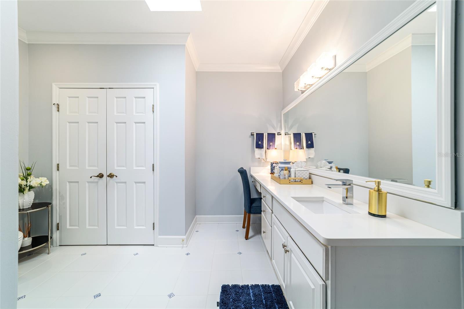 COUNTRY CLUB/OCALA UN 02 - Residential