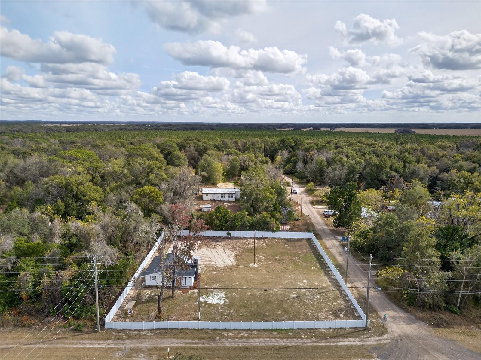 TROJAN TOWN - Residential