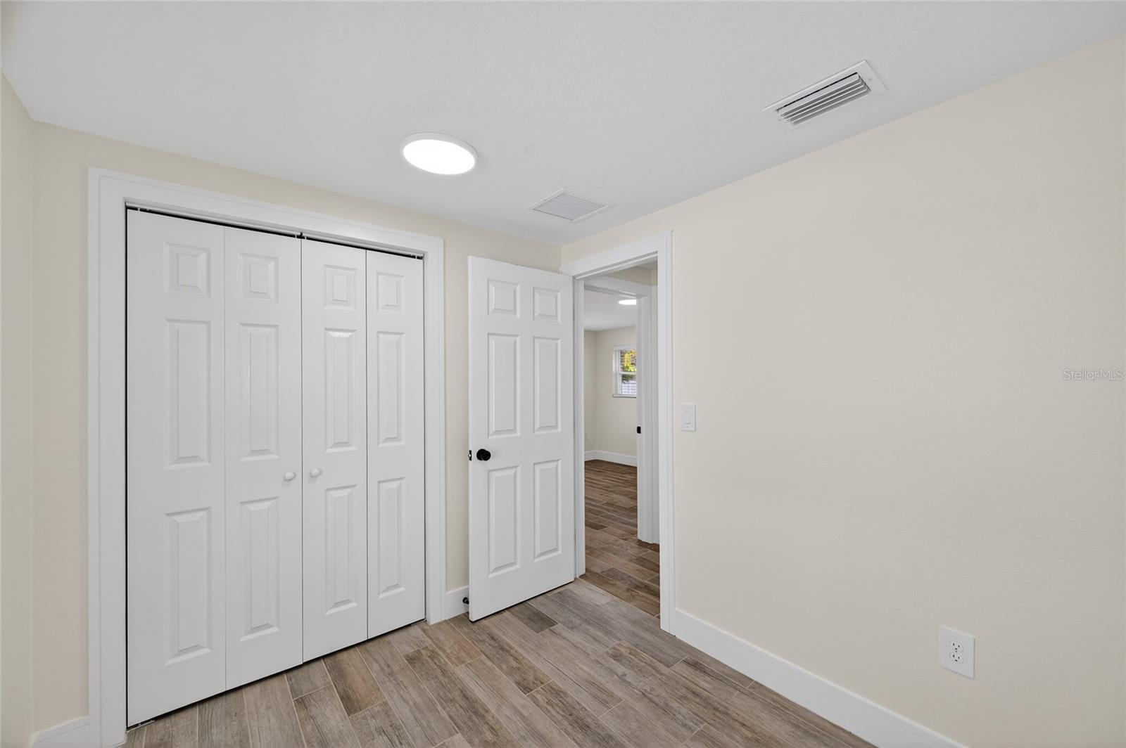 TROJAN TOWN - Residential