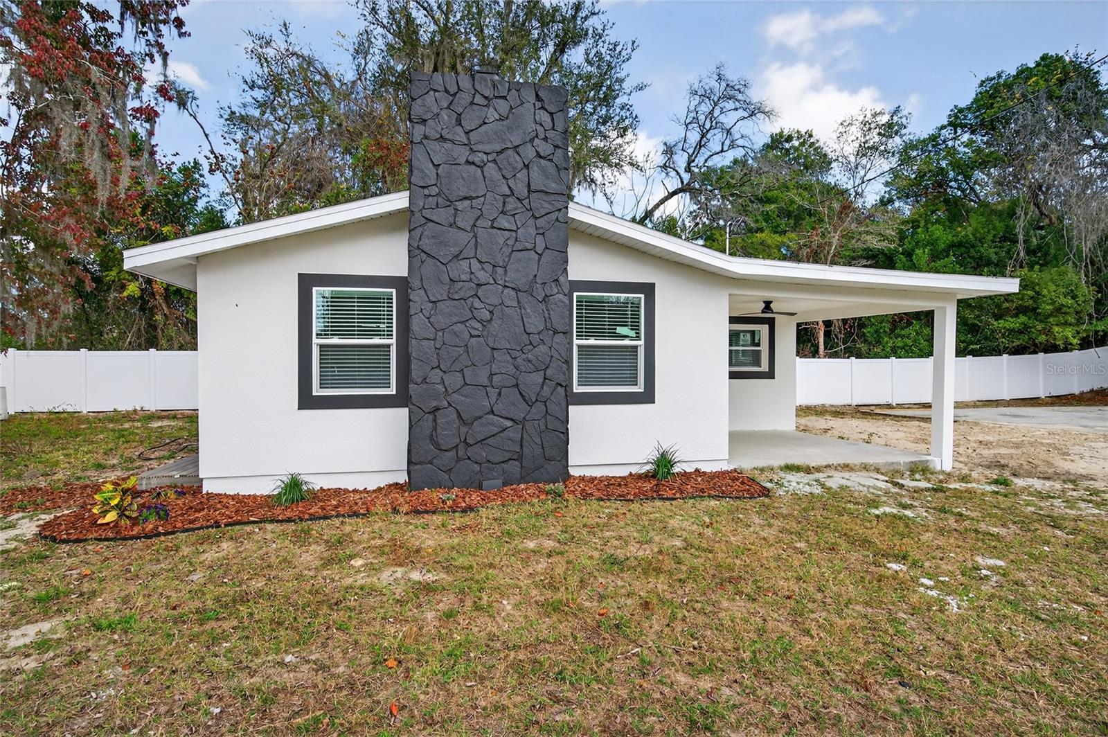 TROJAN TOWN - Residential