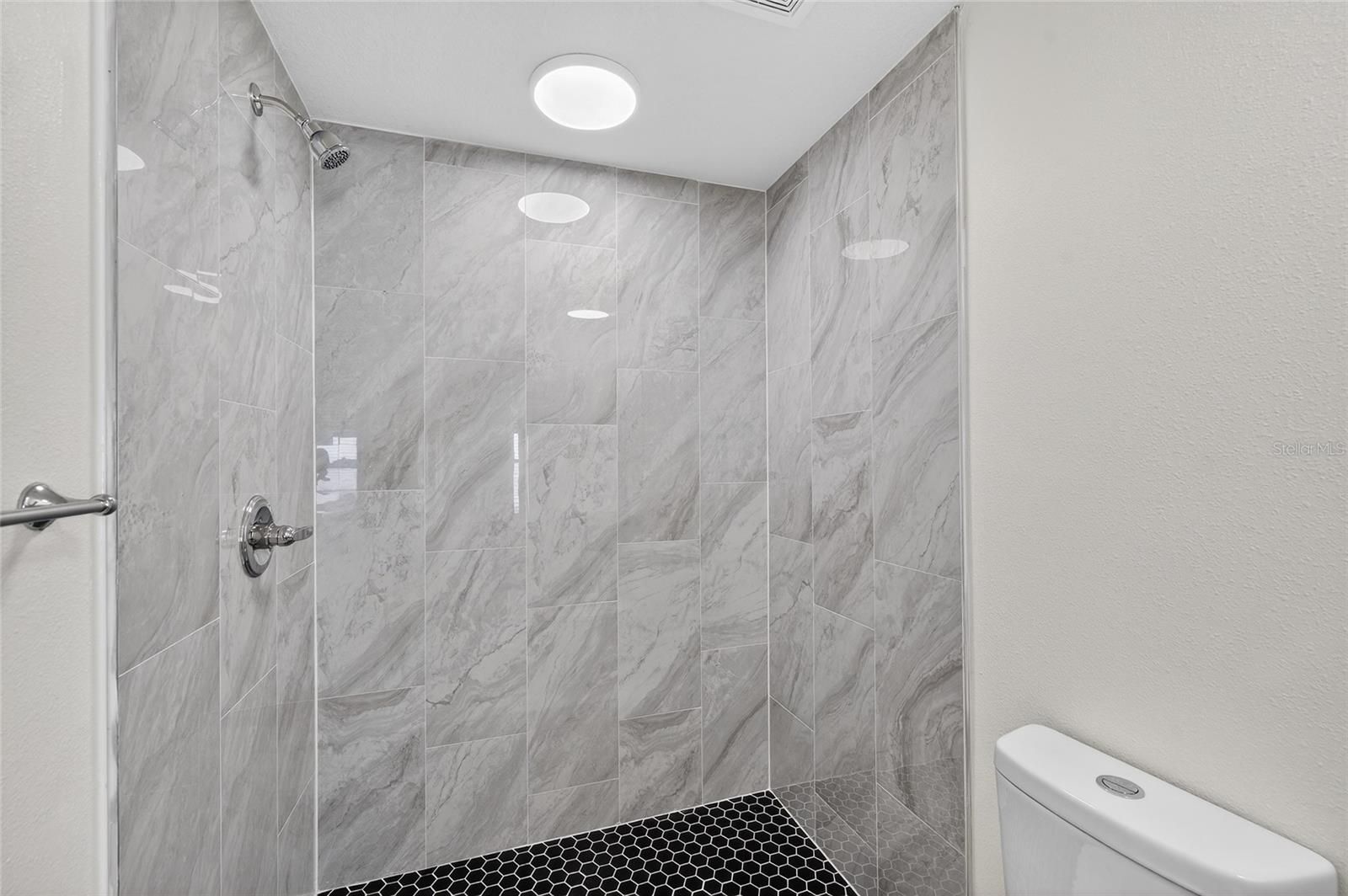 TROJAN TOWN - Residential