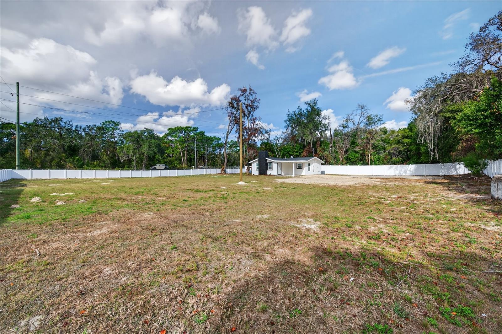 TROJAN TOWN - Residential