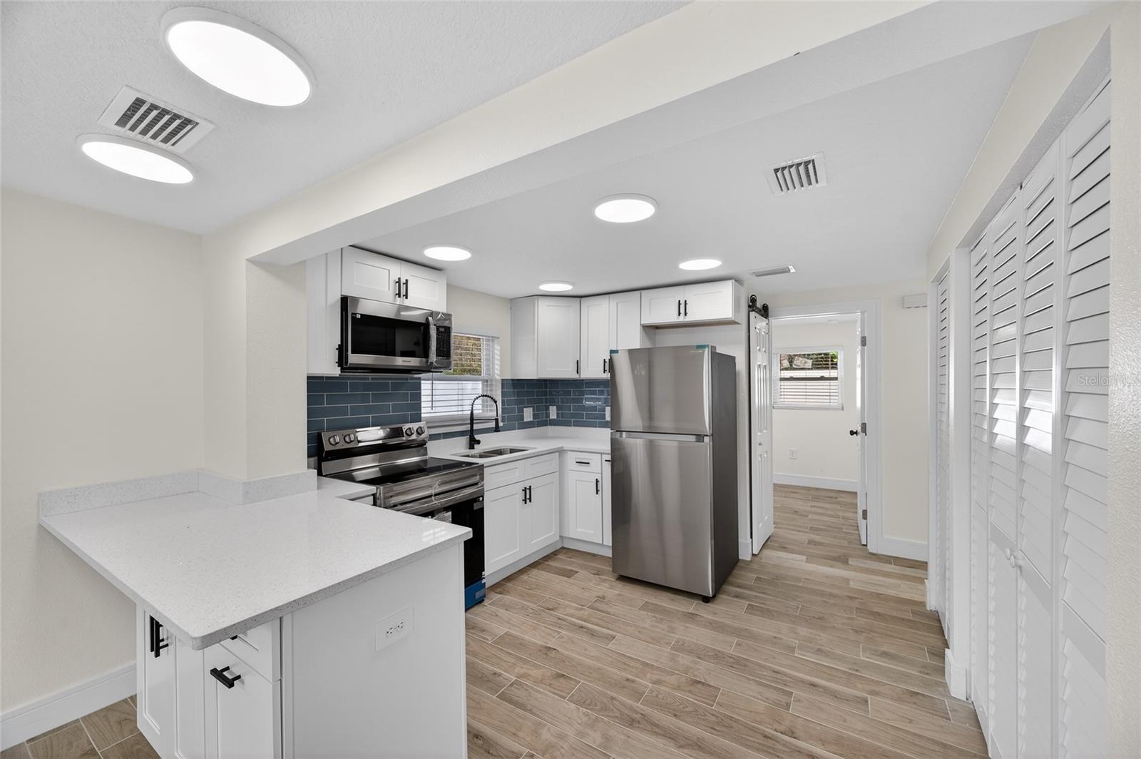 TROJAN TOWN - Residential