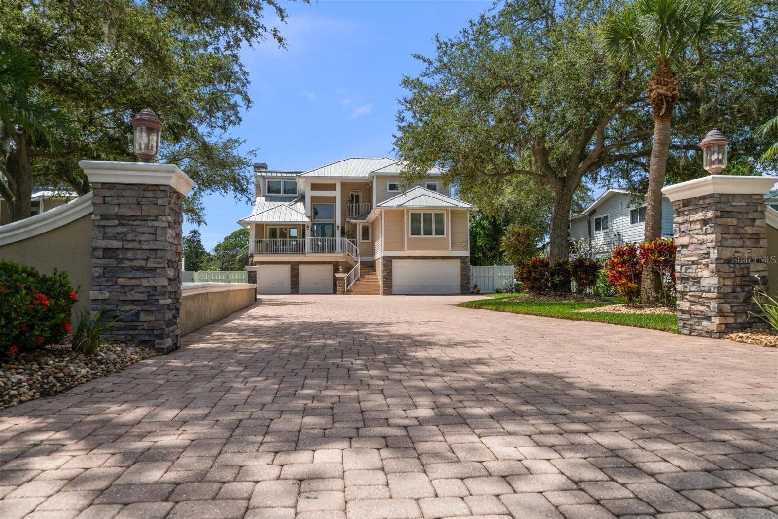 2016 GULFVIEW DRIVE