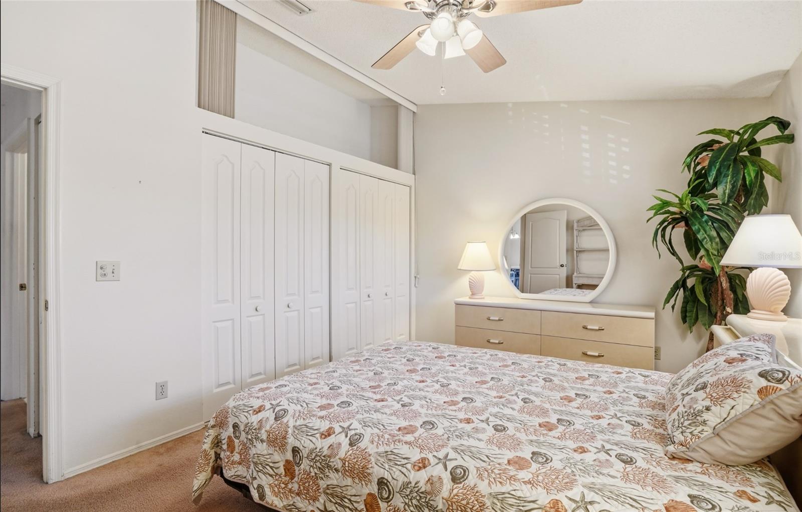 ON TOP OF THE WORLD - Residential