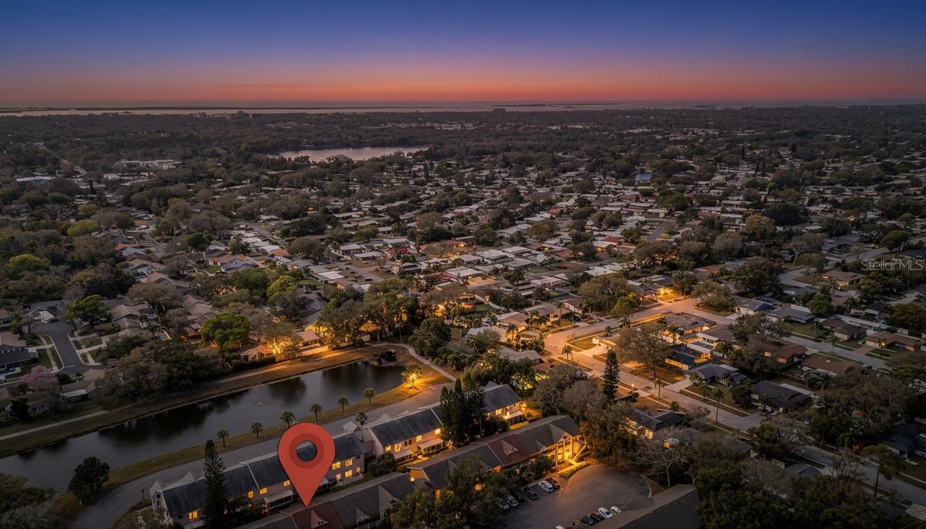 ON TOP OF THE WORLD - Residential