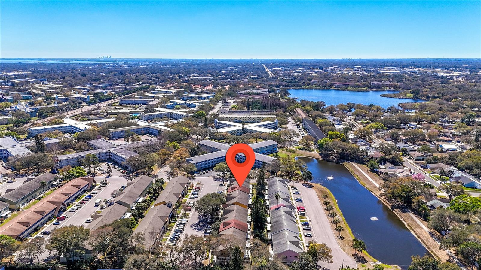 ON TOP OF THE WORLD - Residential