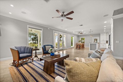 Tiny photo for 2945 Lakeshore Drive, Mount Dora, FL 32757 (MLS # G5099261)