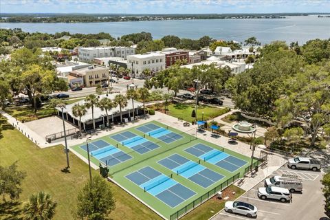 Tiny photo for 2945 Lakeshore Drive, Mount Dora, FL 32757 (MLS # G5099261)