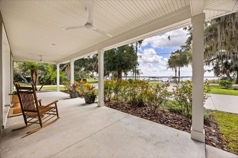 Tiny photo for 2945 Lakeshore Drive, Mount Dora, FL 32757 (MLS # G5099261)