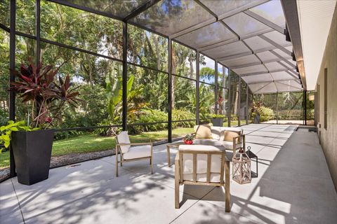 Tiny photo for 2945 Lakeshore Drive, Mount Dora, FL 32757 (MLS # G5099261)