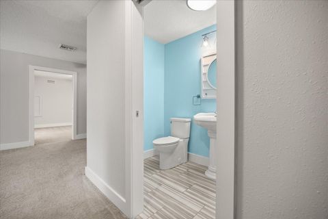 Tiny photo for 2945 Lakeshore Drive, Mount Dora, FL 32757 (MLS # G5099261)