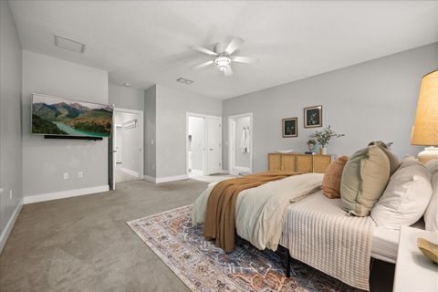 Tiny photo for 2945 Lakeshore Drive, Mount Dora, FL 32757 (MLS # G5099261)