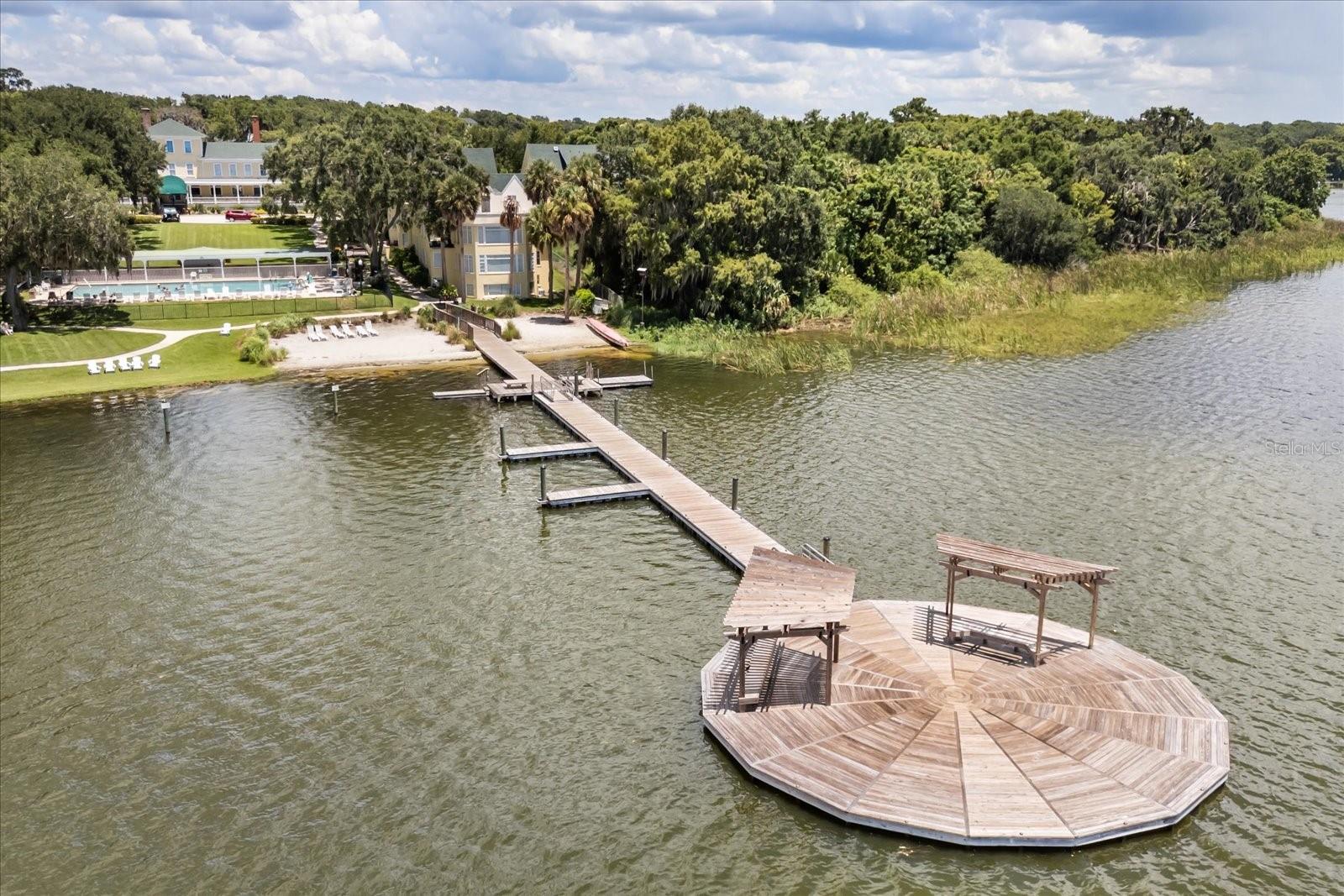 LAKE DORA PINES #C - Residential