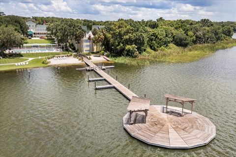 Tiny photo for 2945 Lakeshore Drive, Mount Dora, FL 32757 (MLS # G5099261)