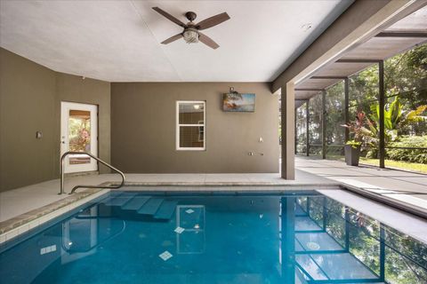 Tiny photo for 2945 Lakeshore Drive, Mount Dora, FL 32757 (MLS # G5099261)