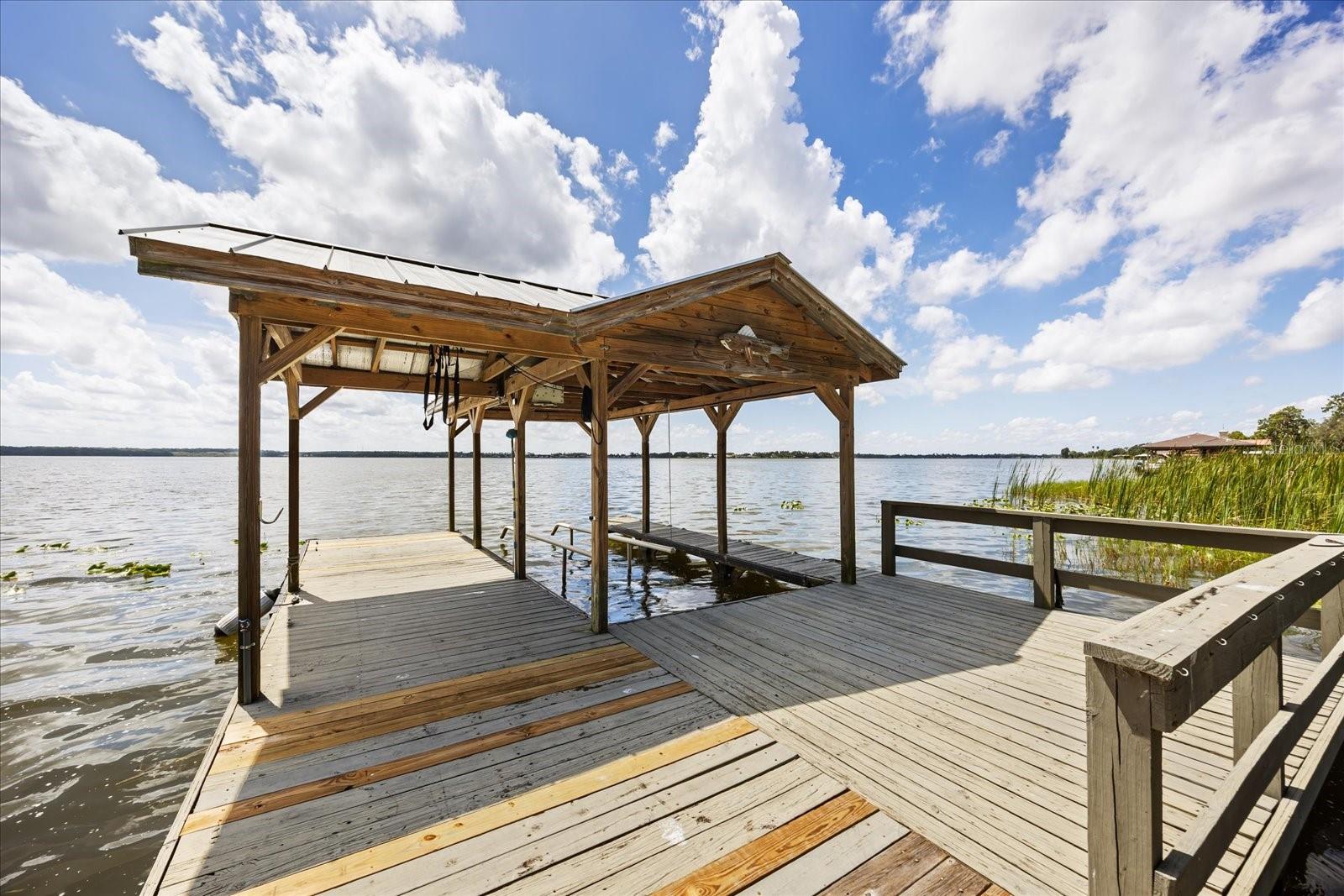 LAKE DORA PINES #C - Residential