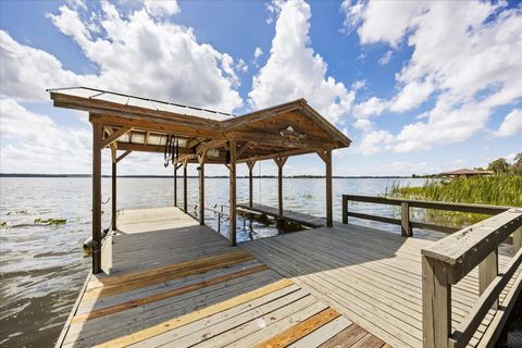 Tiny photo for 2945 Lakeshore Drive, Mount Dora, FL 32757 (MLS # G5099261)