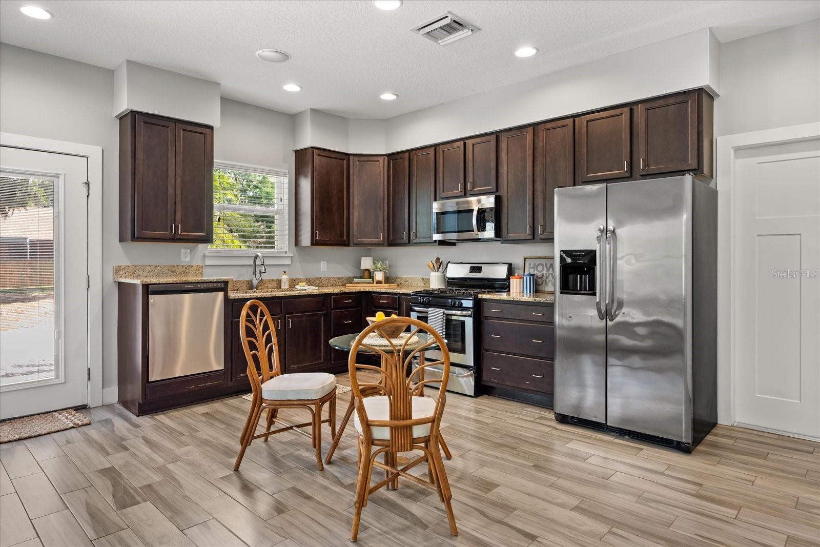 LAKE DORA PINES #C - Residential