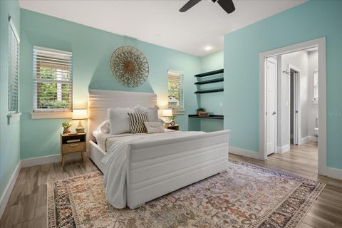 Tiny photo for 2945 Lakeshore Drive, Mount Dora, FL 32757 (MLS # G5099261)