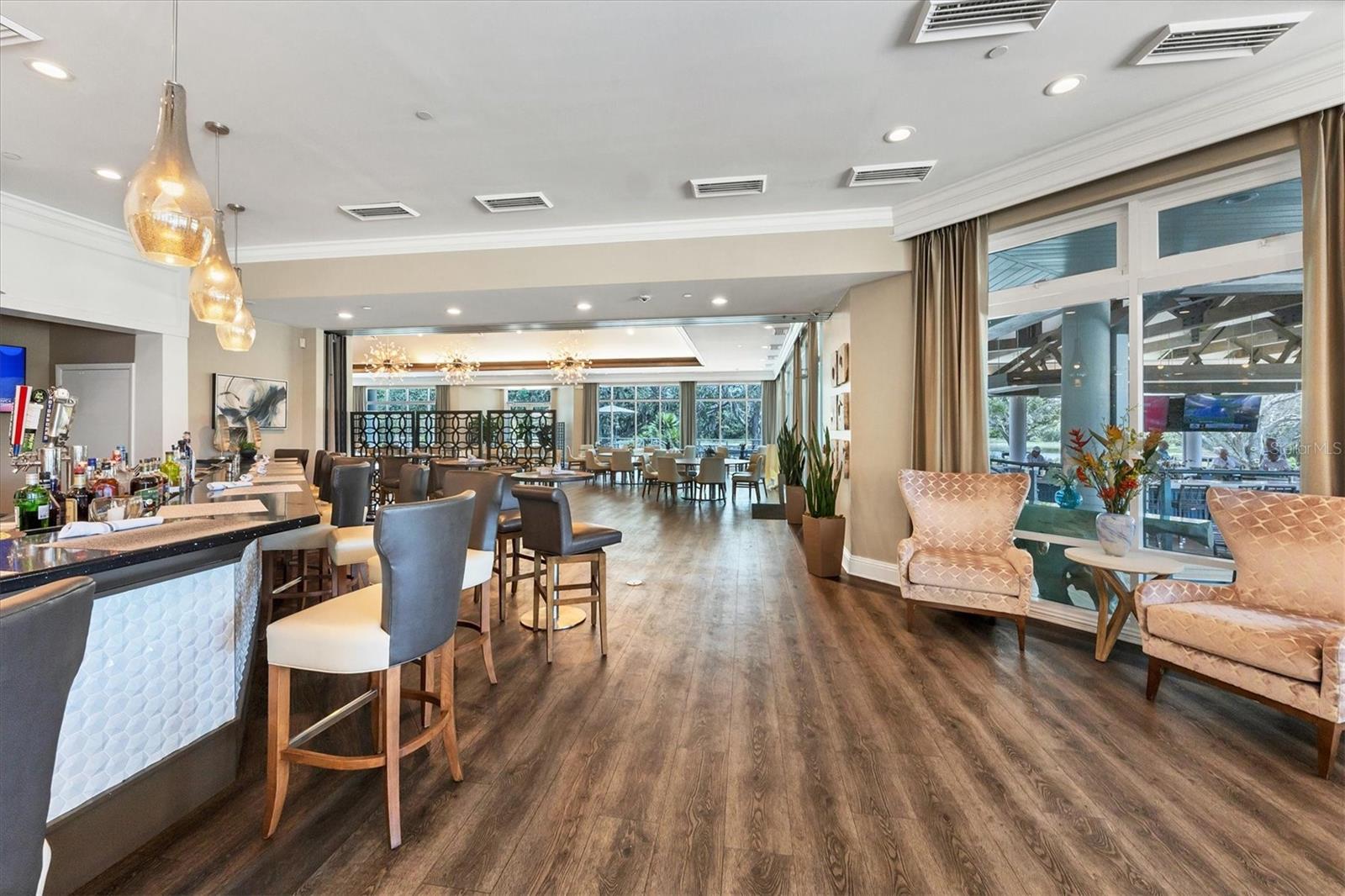 UNIVERSITY PARK COUNTRY CLUB - Residential