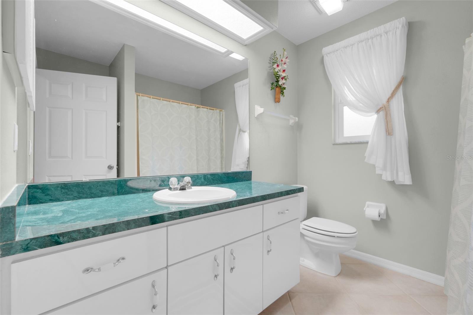 VILLAGE GREEN - Residential