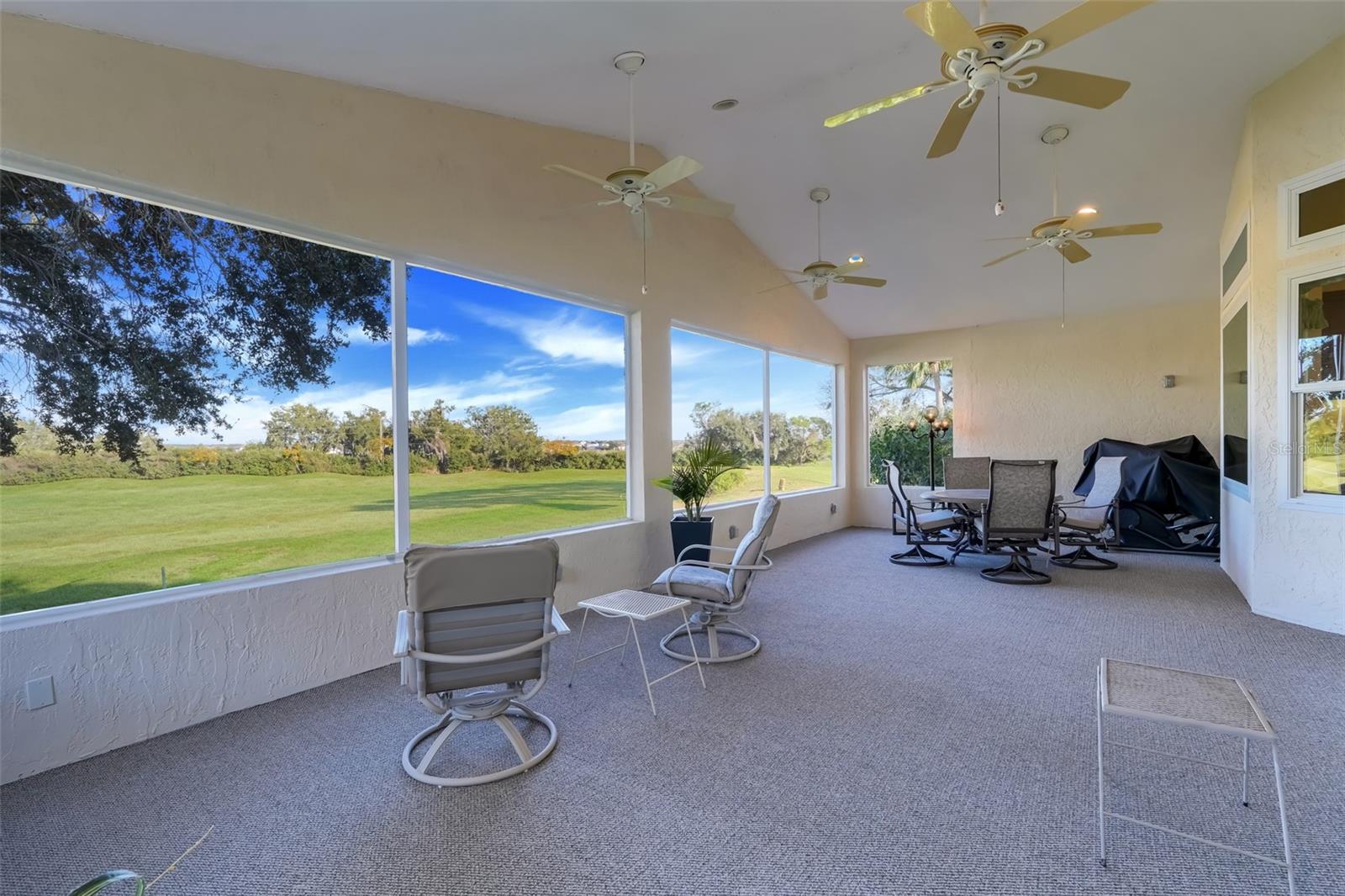 VILLAGE GREEN - Residential