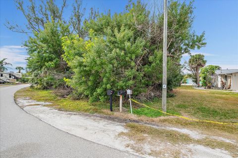 1140 LITTLE COURT ENGLEWOOD FL 34223