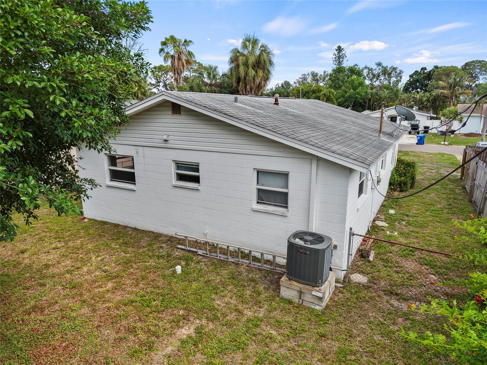 SHOREACRES CENTER - Residential