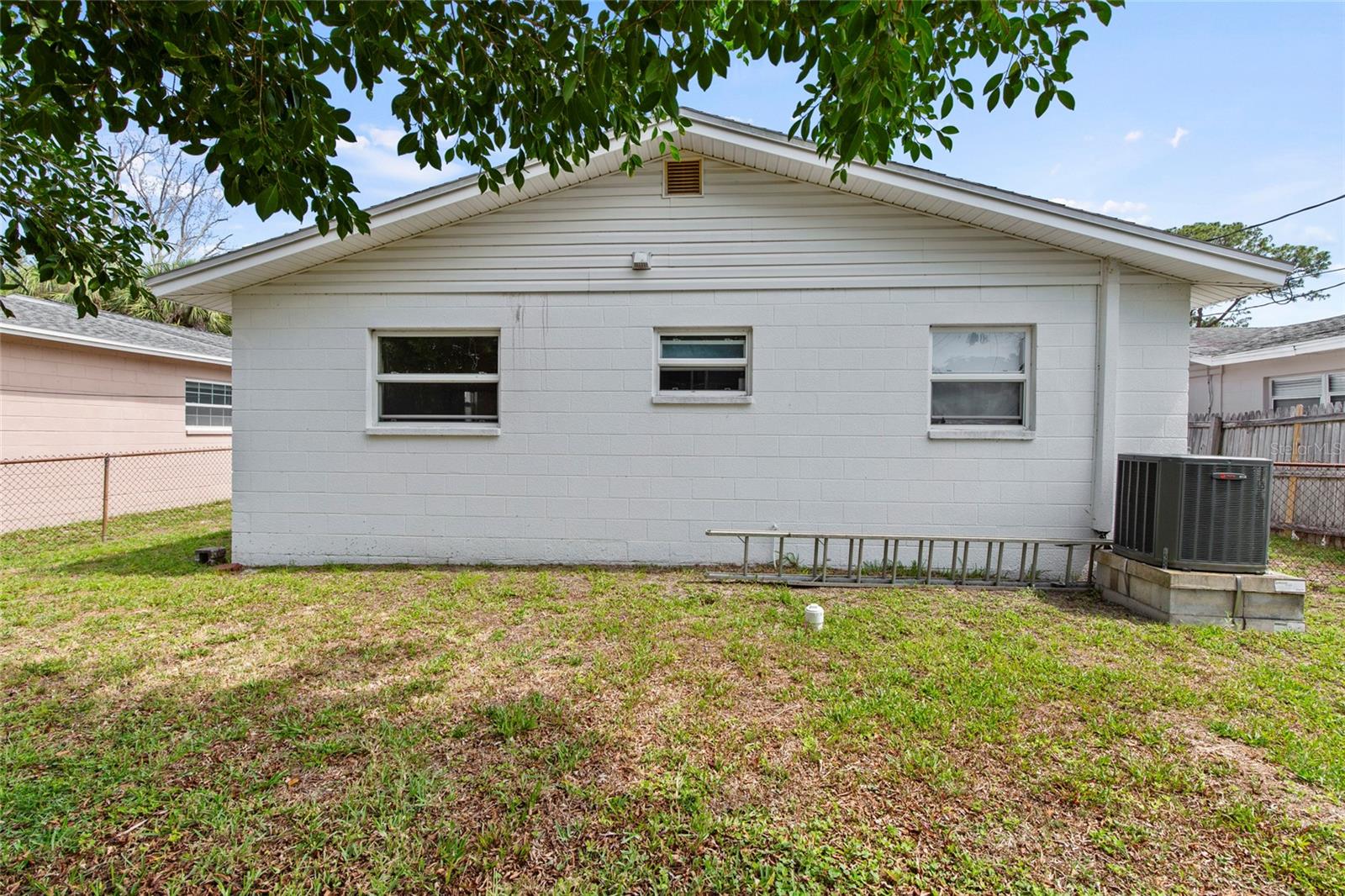 SHOREACRES CENTER - Residential