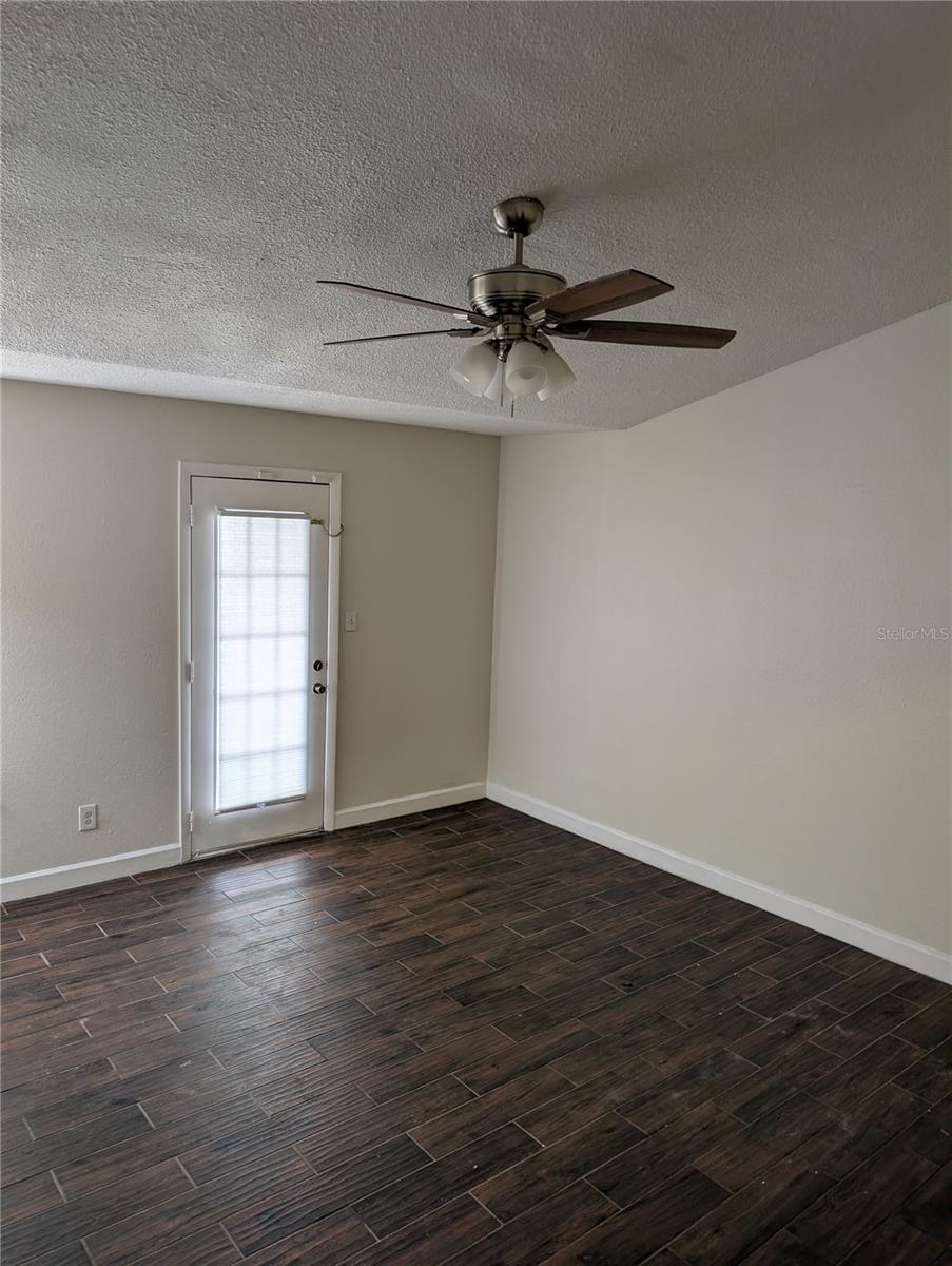 REGENCY GARDENS - Residential