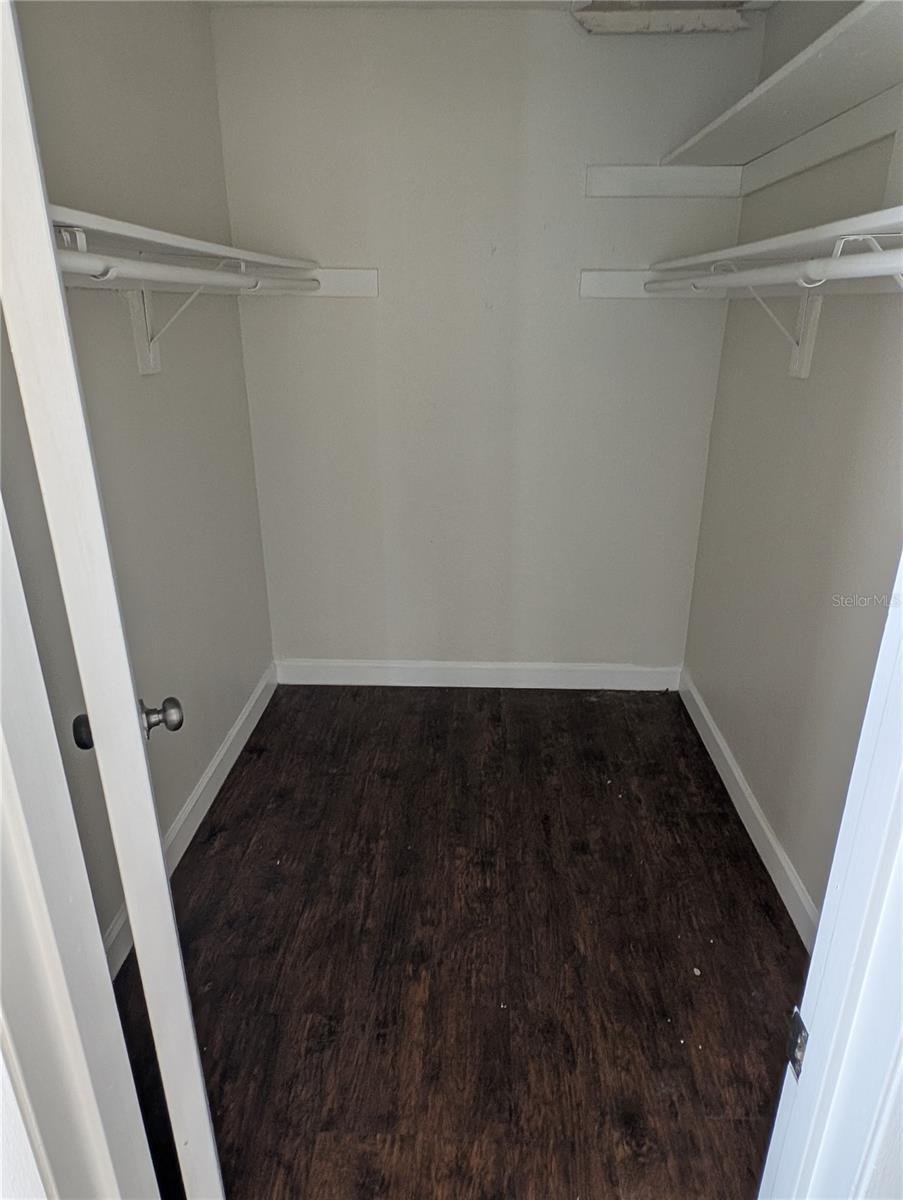 REGENCY GARDENS - Residential