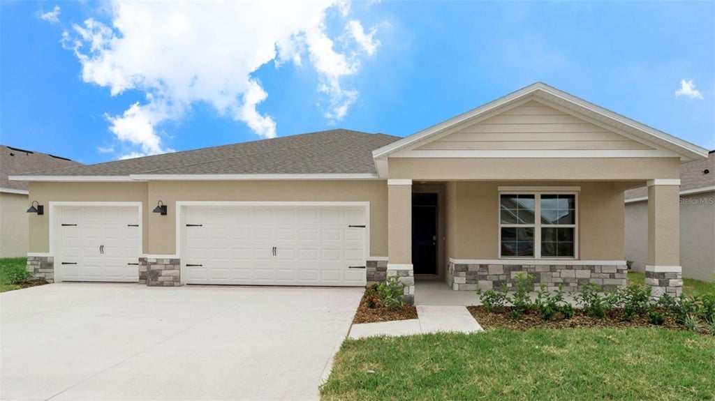 Photo of 2837 Elio Hammock Drive, Saint Cloud, FL 34773 (MLS # O6442106)